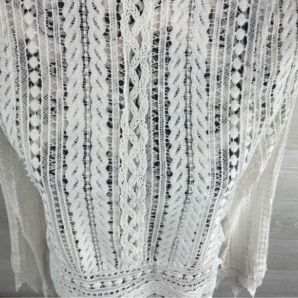 J.O.A. X Revolve Crochet Lace Point Sleeve Top - Picture 3 of 10